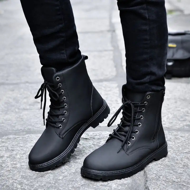 Botas altas de cuero de estilo británico
